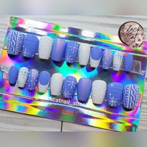 Periwinkle Winter Press-on Nails